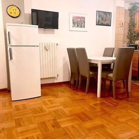 Aurora's House Apartment Courmayeur