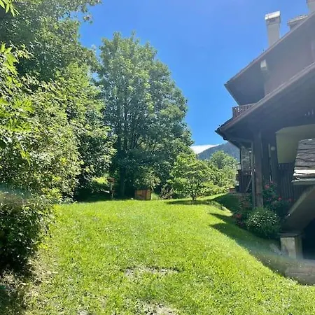 Aurora's House *